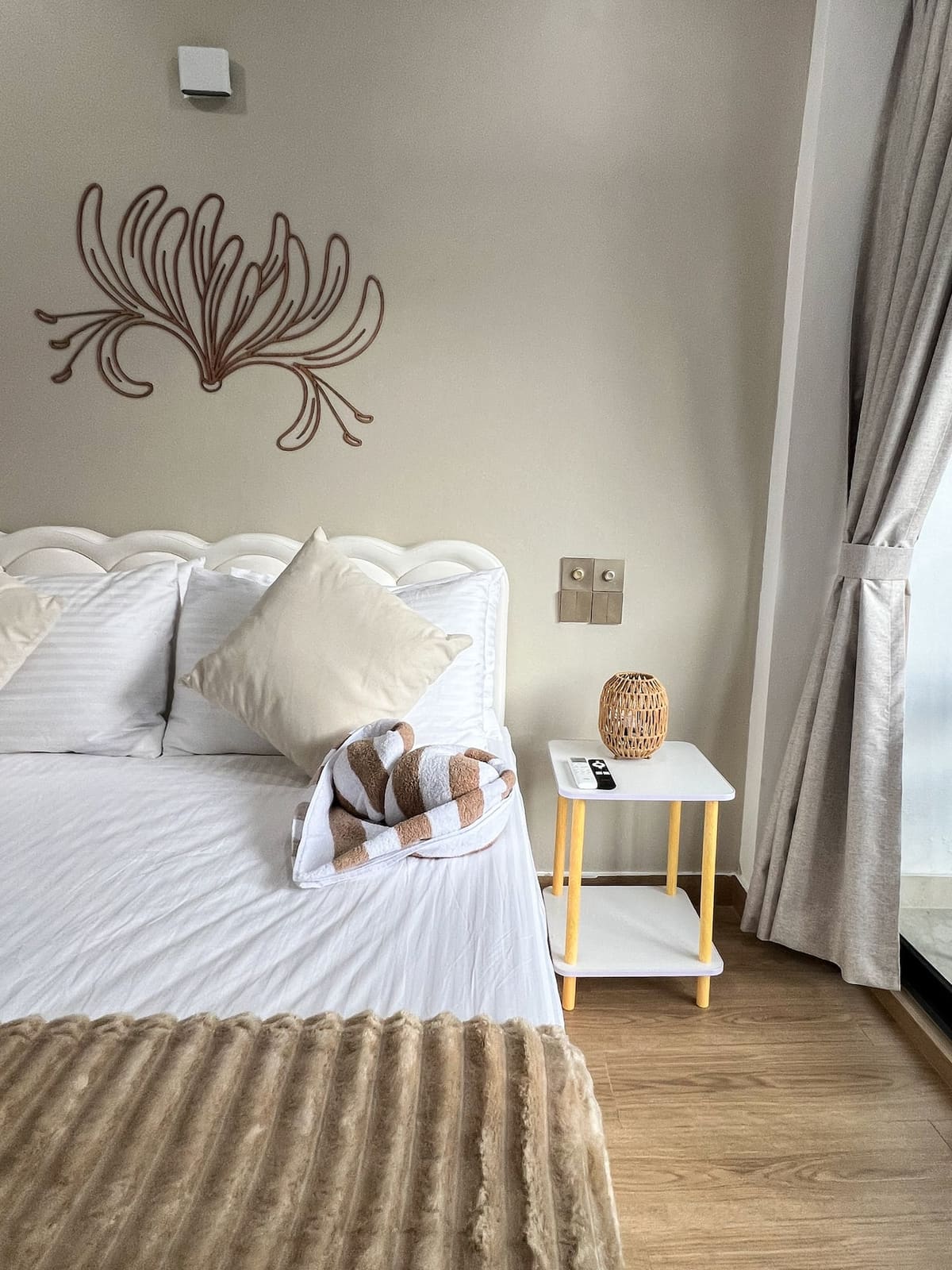 Lily bedroom — wake to the garden, wrapped in calm 1